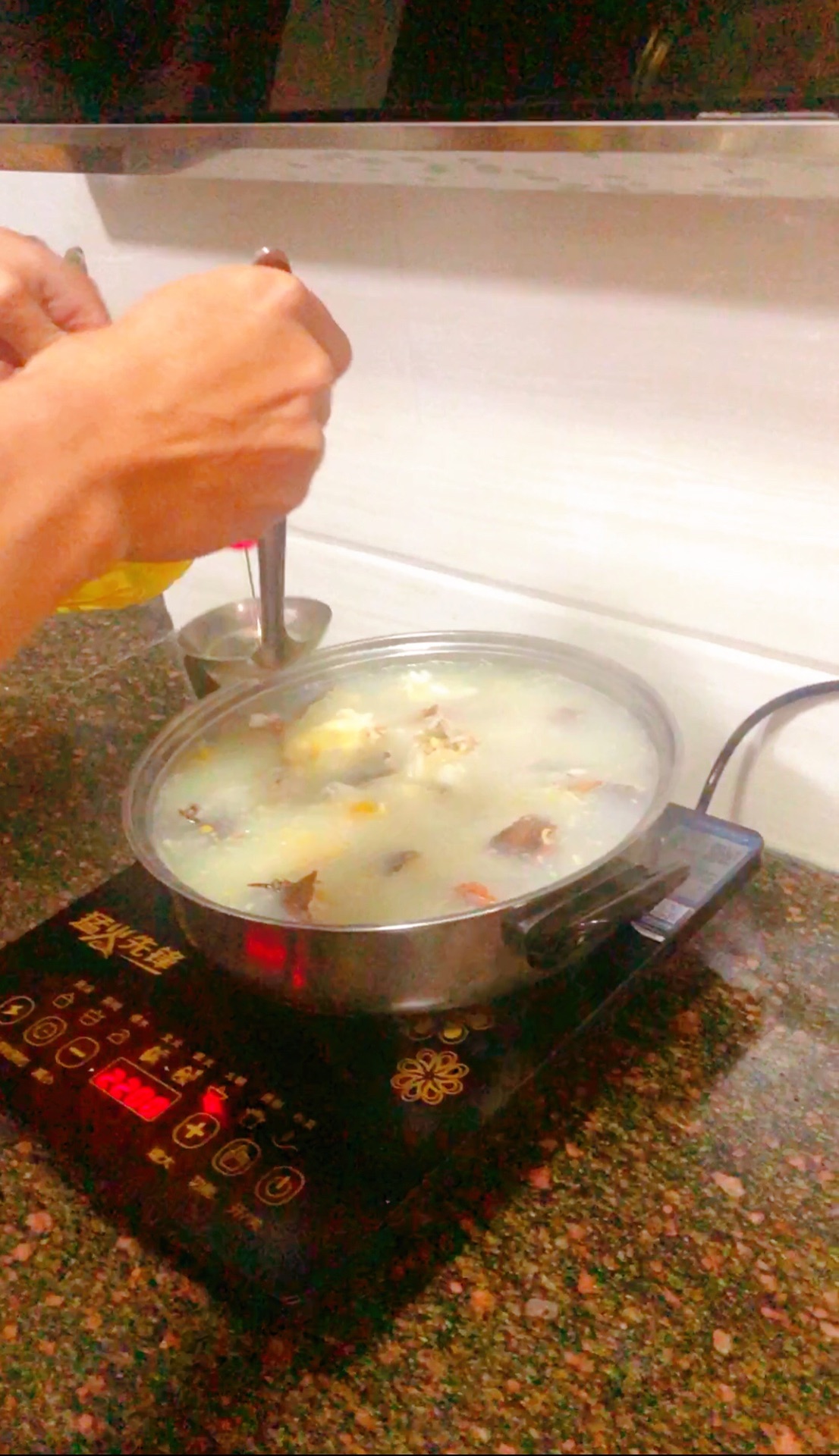 地道小青龙虾粥