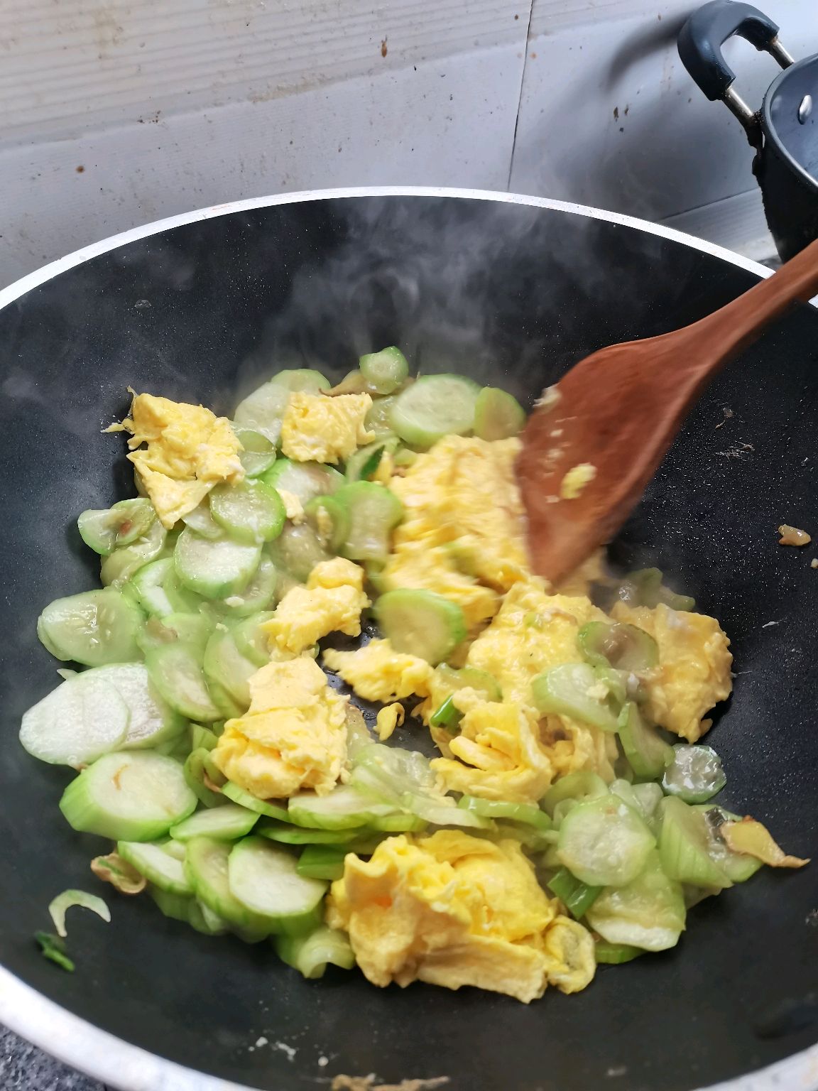 弟弟版丝瓜炒鸡蛋