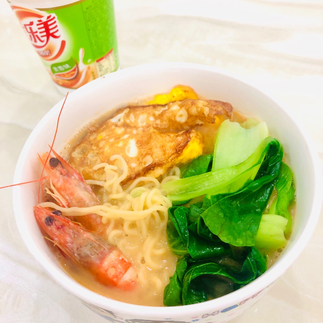 低调的方便面