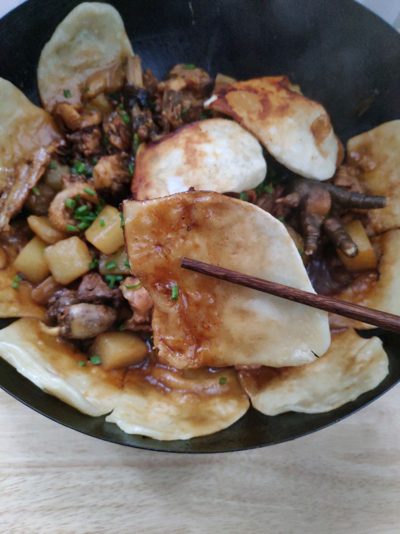 地锅鸡｜小鸡合饼｜锅贴饼