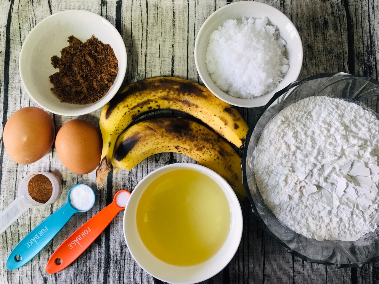 低热量的香蕉磅蛋糕