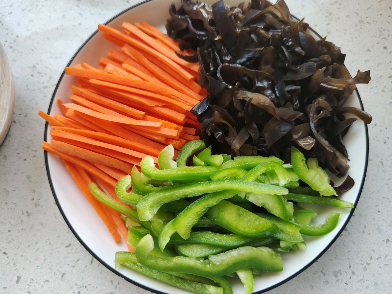 低脂版鱼香鸡胸肉丝