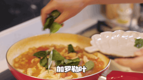 低脂低卡茄汁鹰嘴豆烩鸡胸
