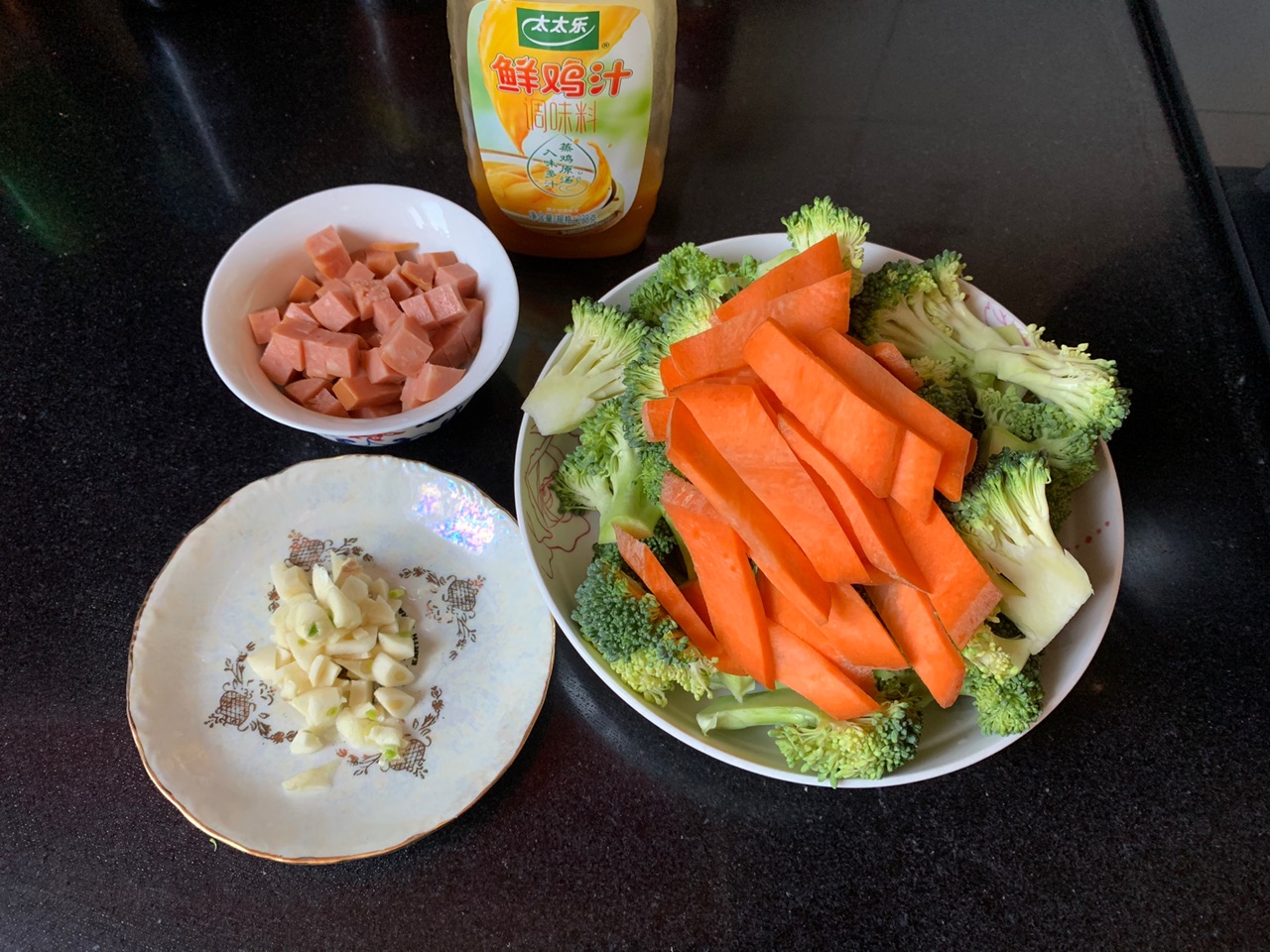 低脂低卡鲜掉眉毛上汤西兰花