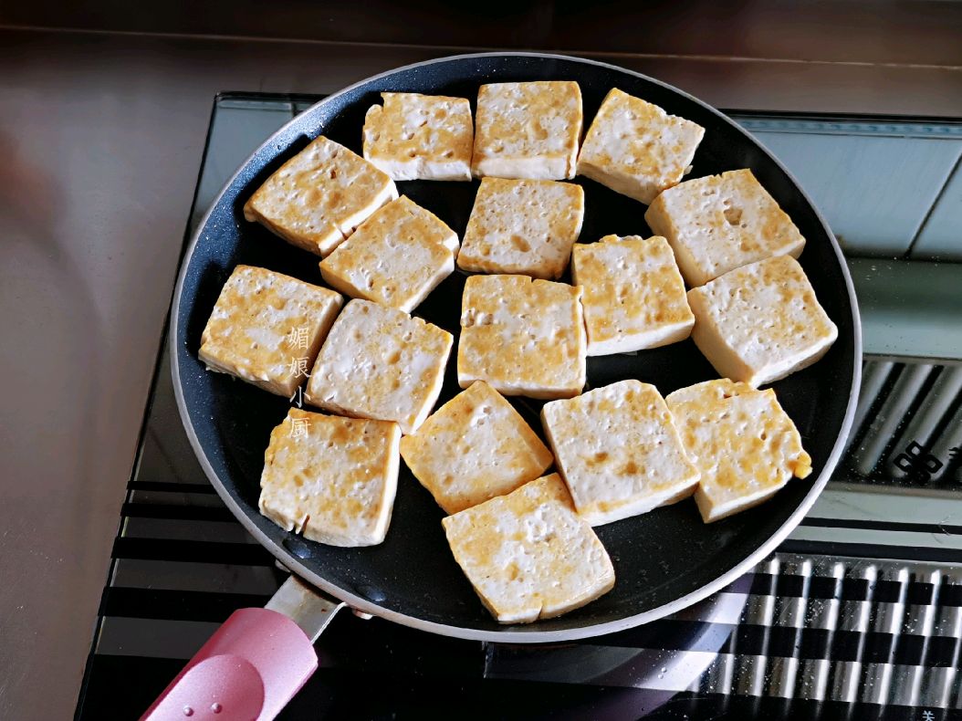 低脂高蛋白的鸡蛋豆腐炖白菜