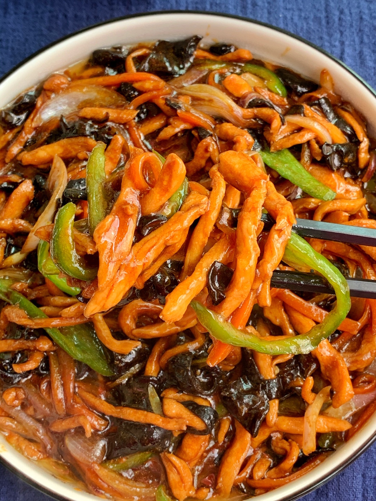 低脂鸡胸肉鱼香肉丝