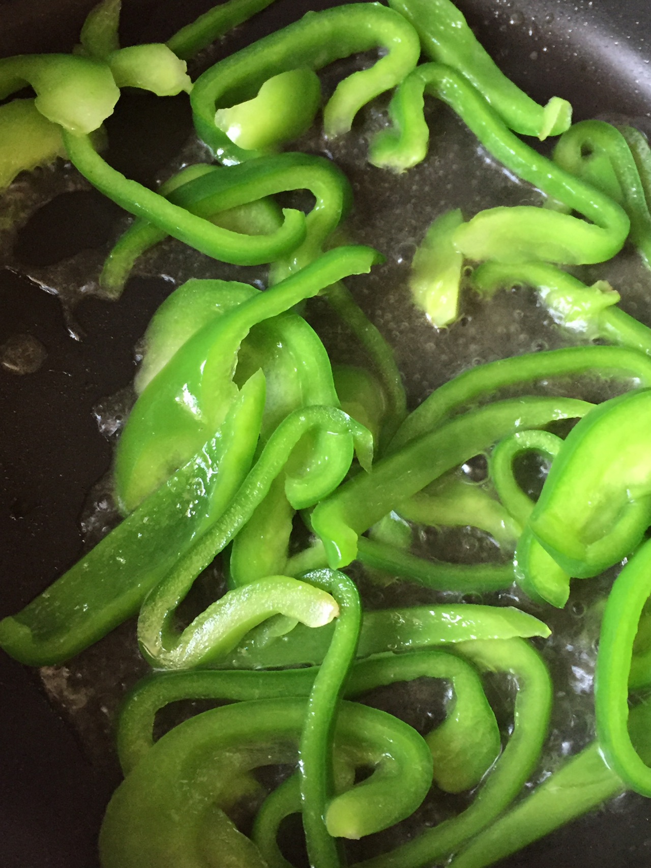 低脂快炒牛肉炒菜椒