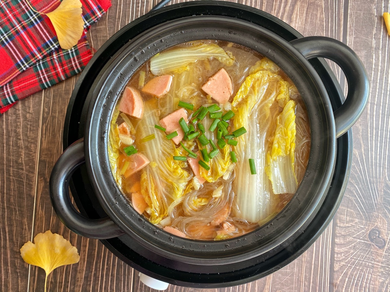 低脂美味的娃娃菜粉丝煲