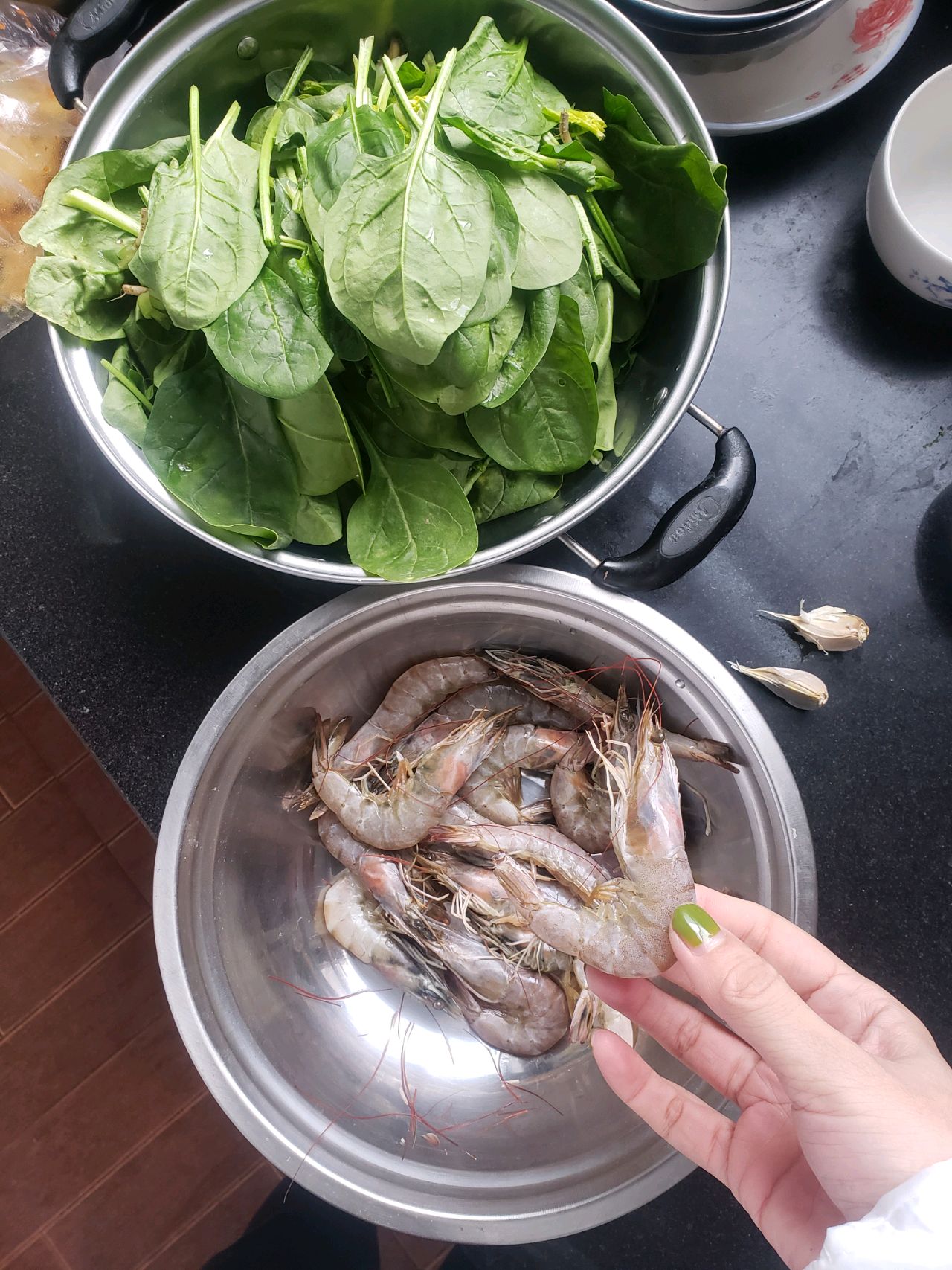 低脂营养菠菜炒虾减肥必备