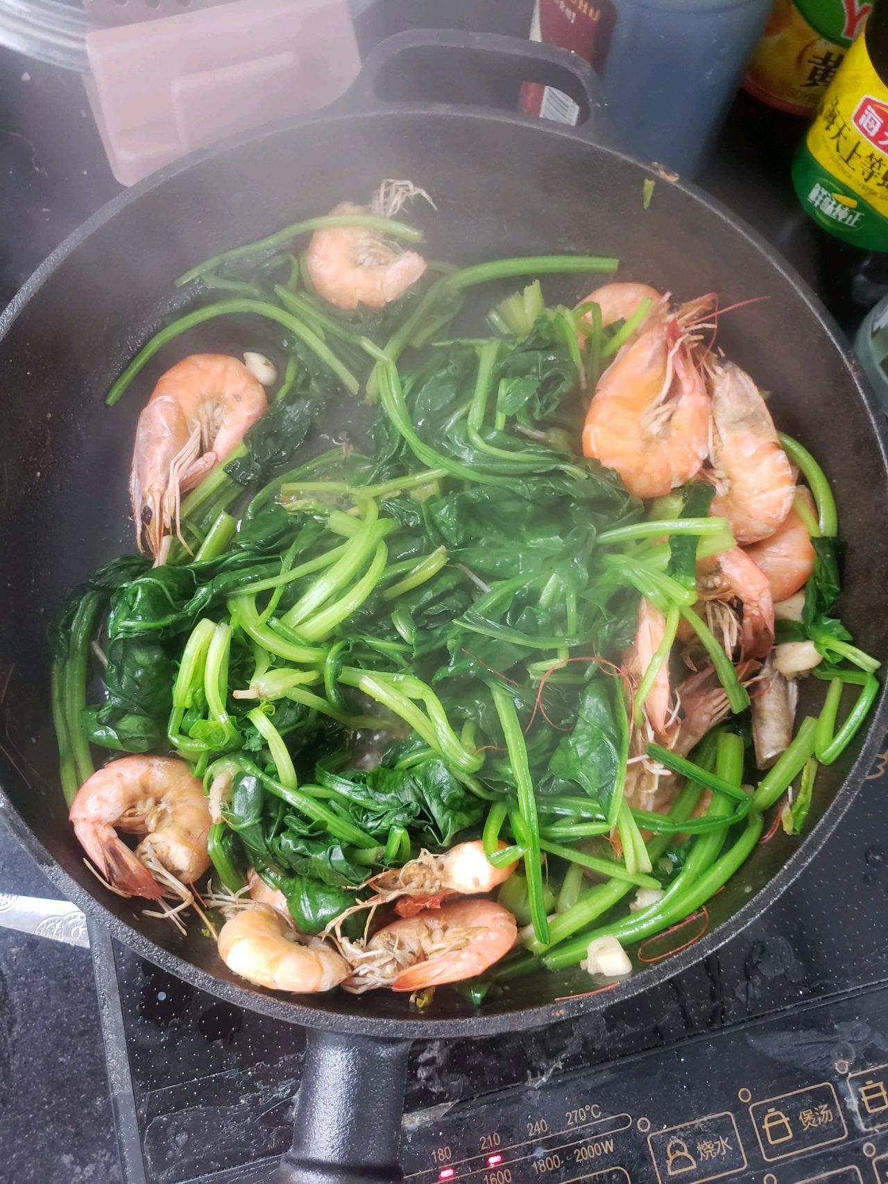 低脂营养菠菜炒虾减肥必备