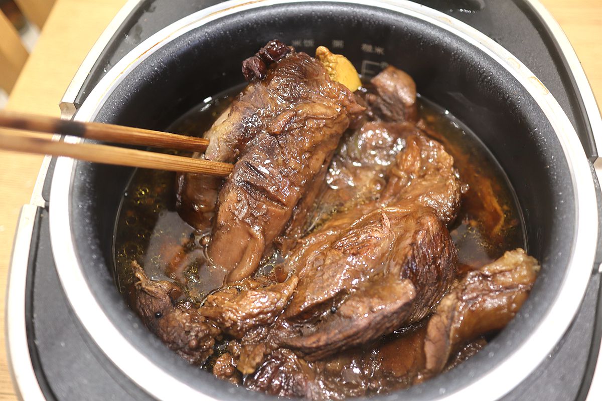 电饭煲卤牛腱子