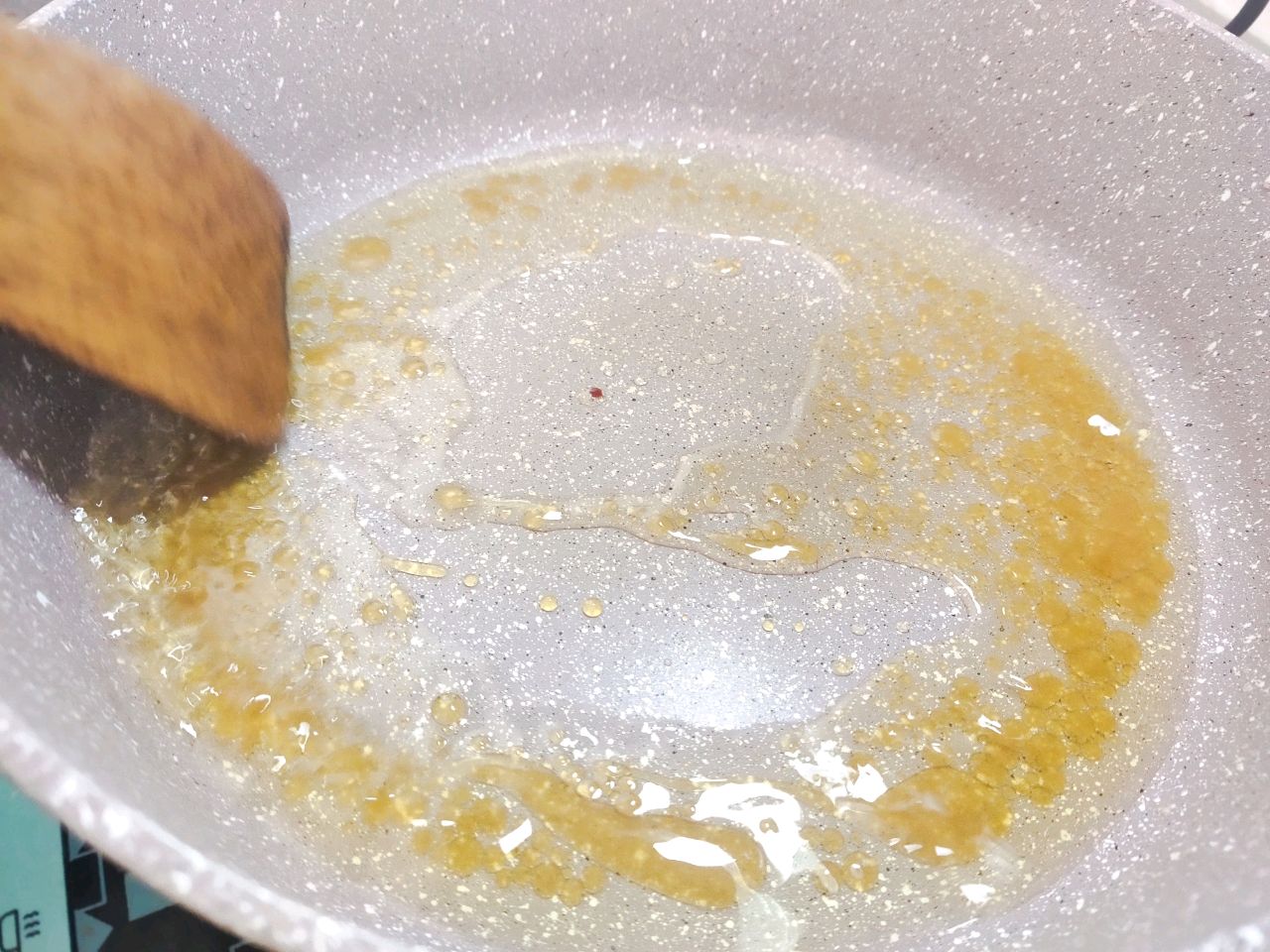 电饭煲美食-羊肉炖萝卜