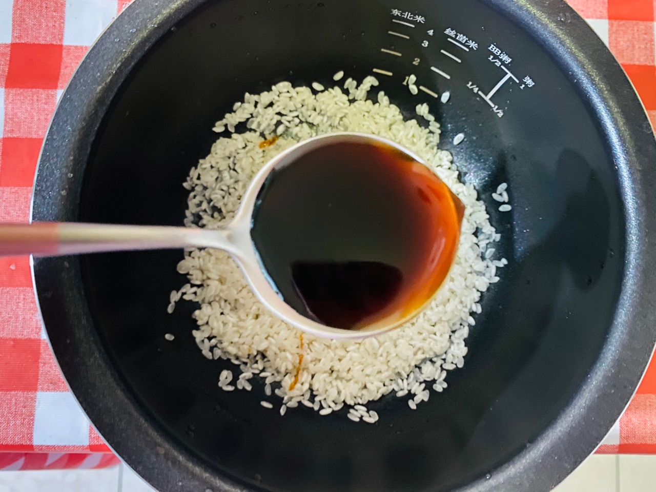 电饭锅版番茄腊肠焖饭