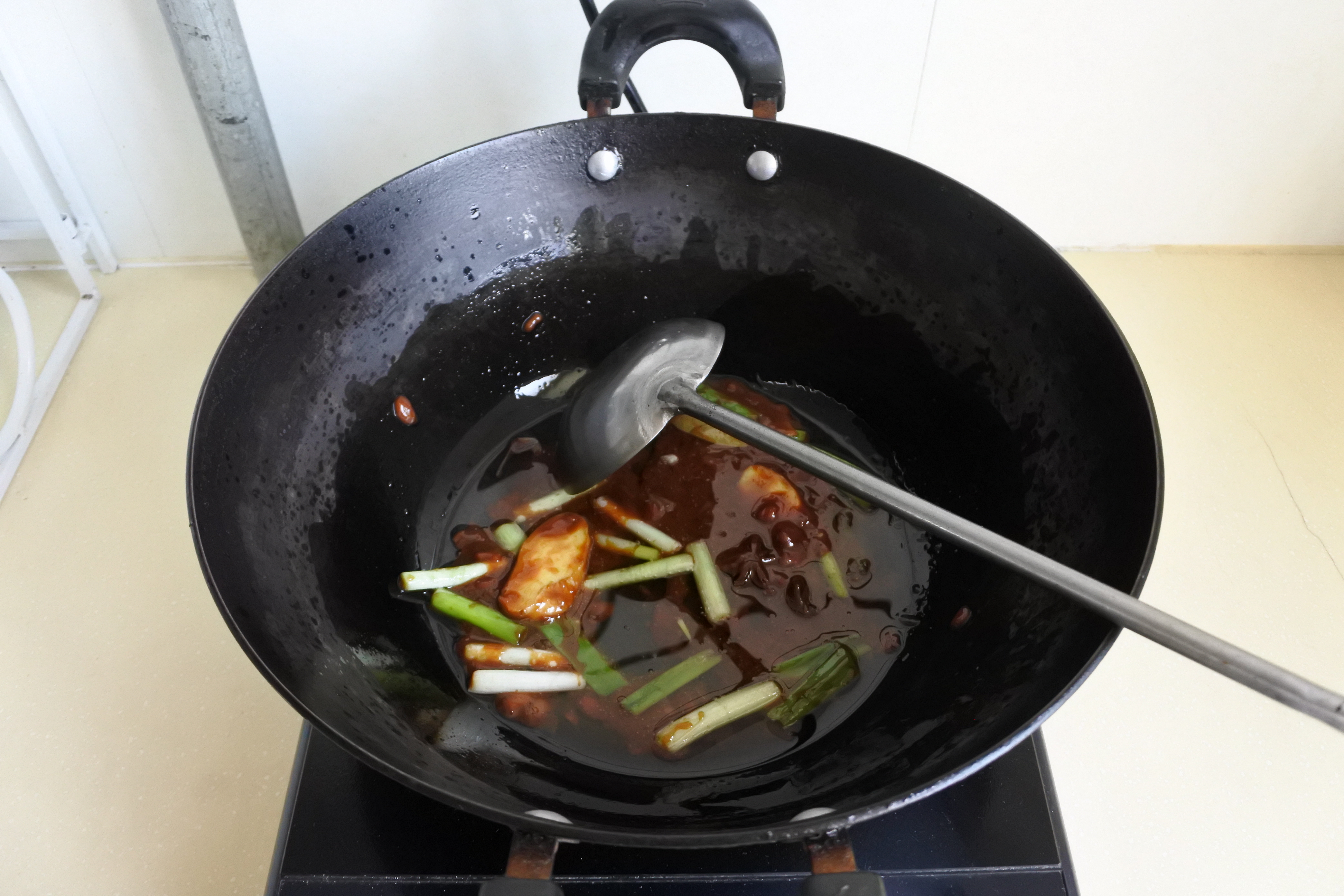东北家常土豆炖排骨