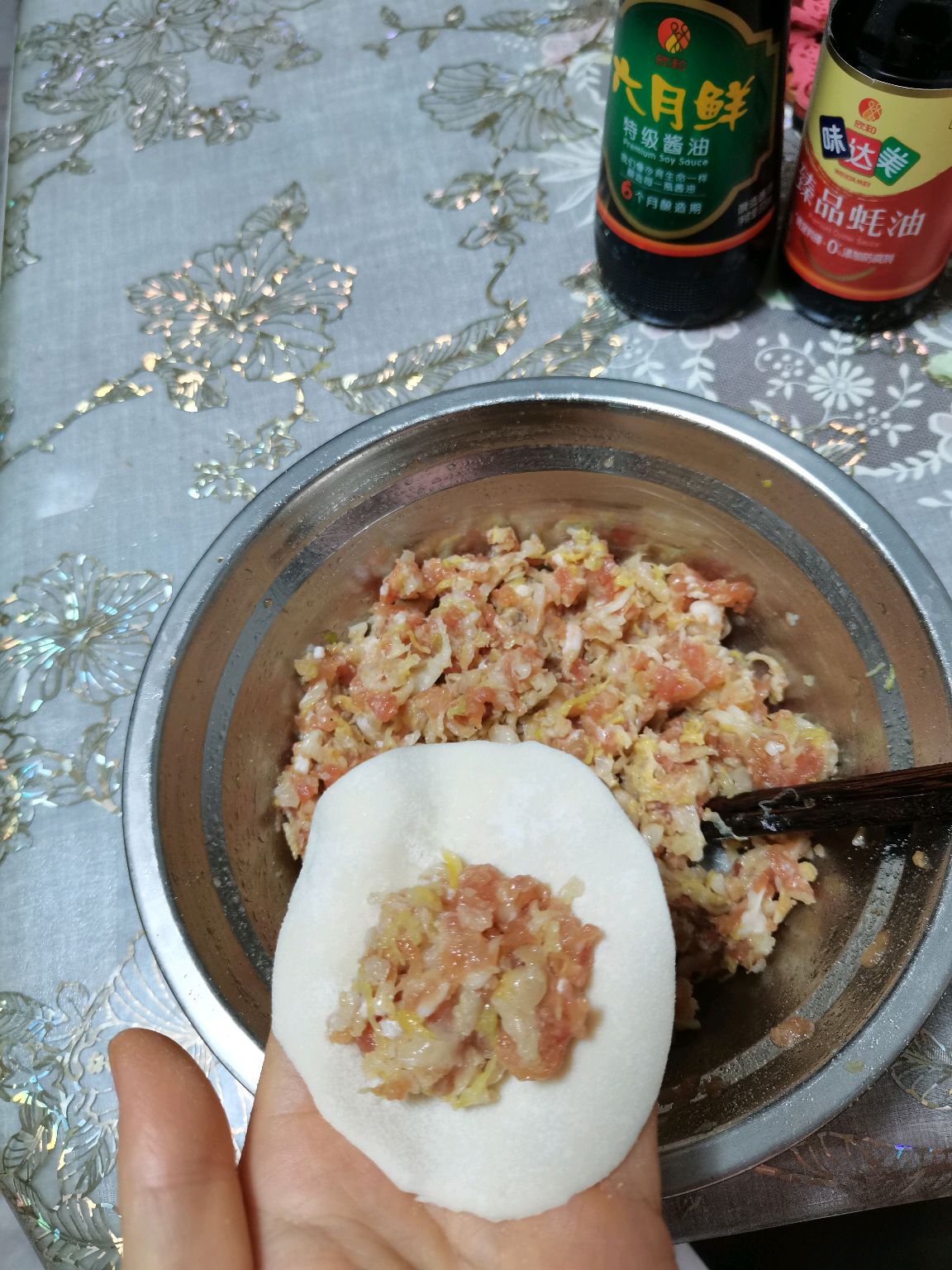 东北特色酸菜猪肉馅饺子