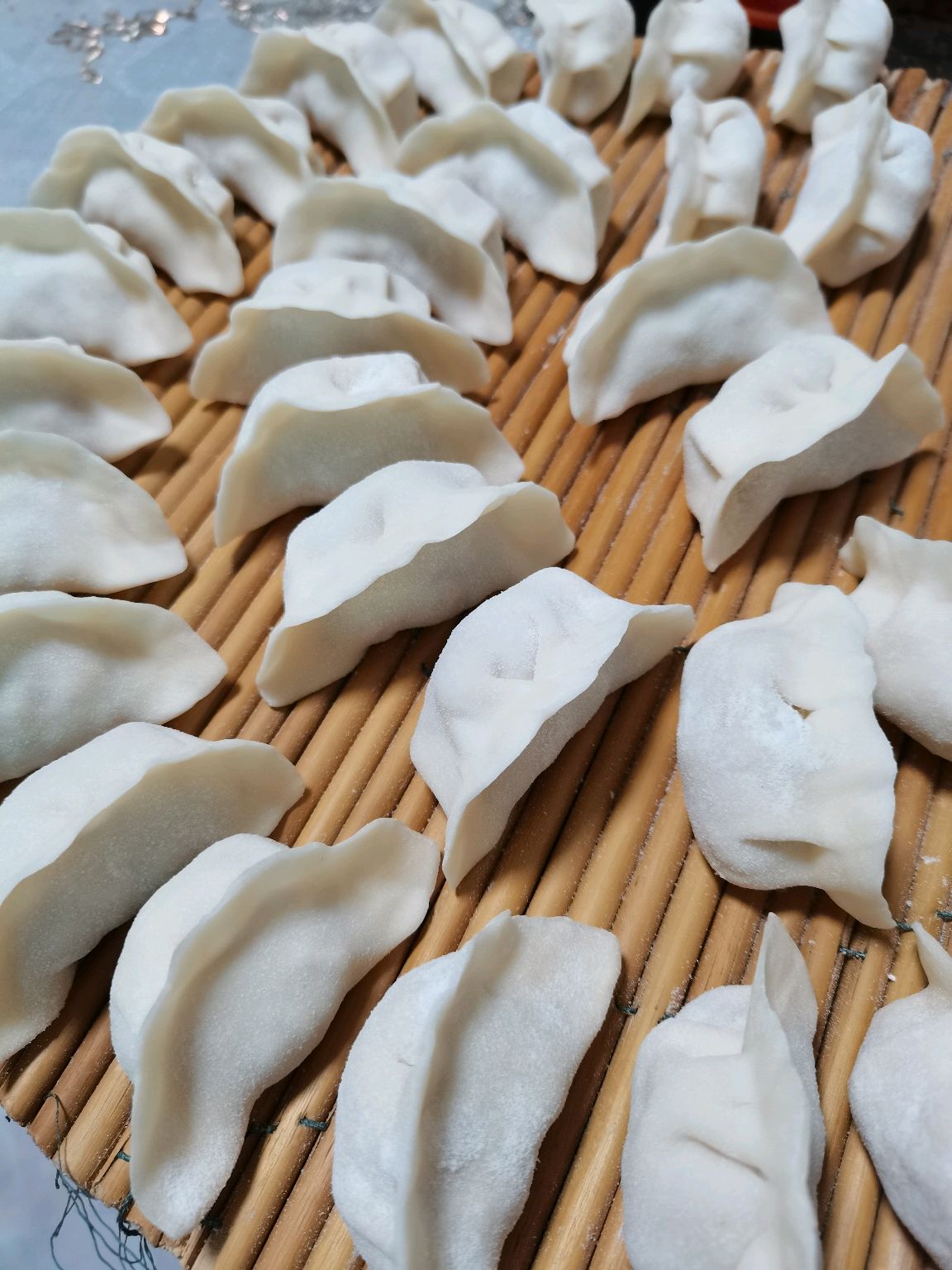 东北特色酸菜猪肉馅饺子