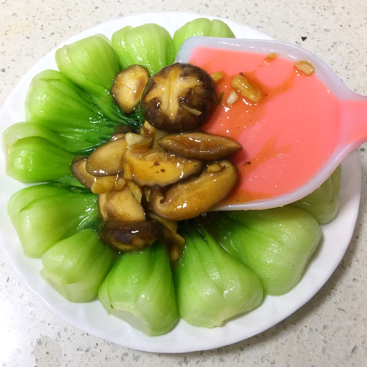 【冬菇蚝油扒小唐菜】