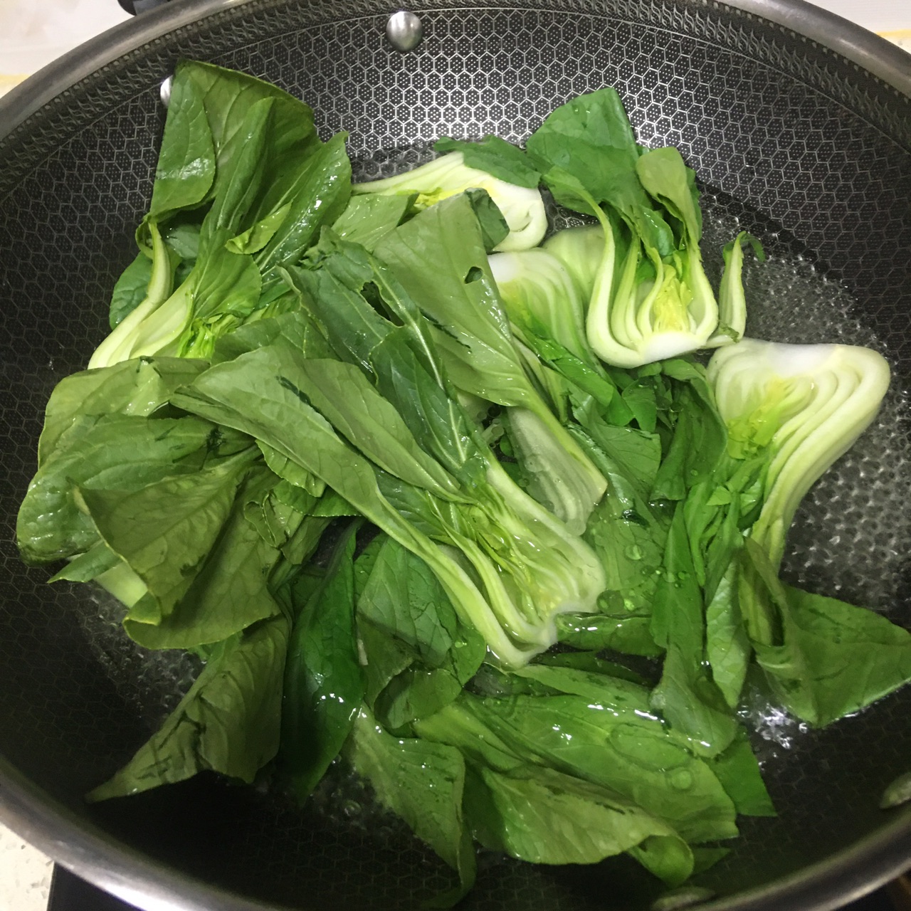 【冬菇蚝油扒小唐菜】