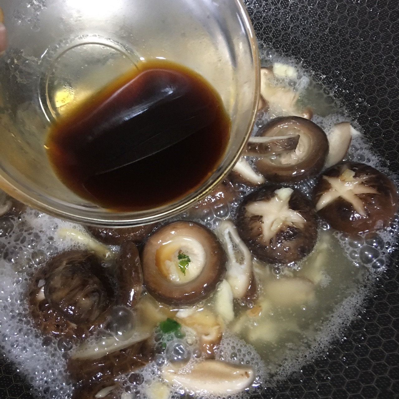 【冬菇蚝油扒小唐菜】