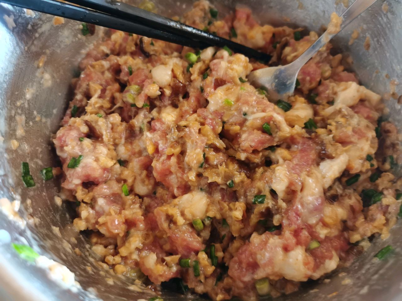 冬菇虾米鲜肉云吞