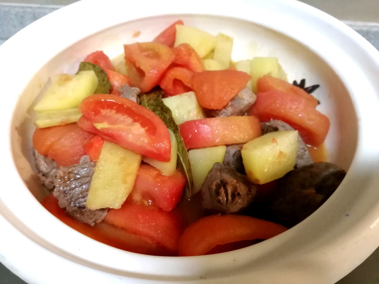 冬季进补最佳温补汤~~番茄土豆炖牛肉