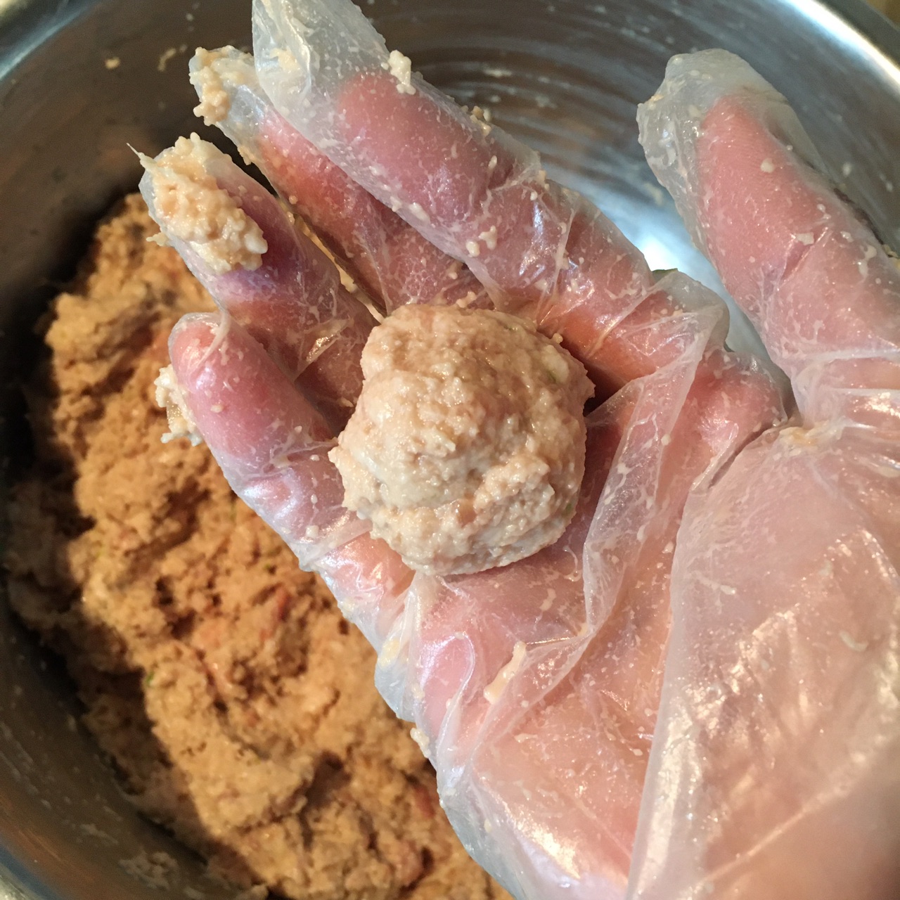 冬季食补藕，炸藕丸子