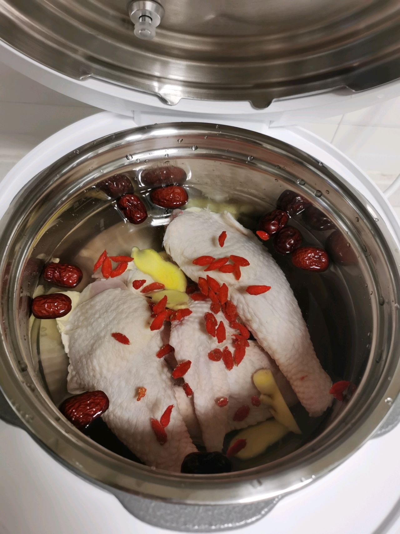冬季营养滋补鸡汤