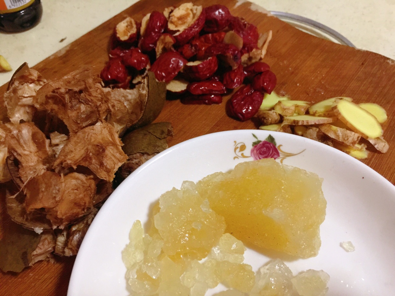 冬日必备秋梨膏