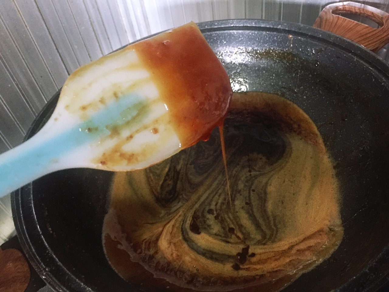 冬日必备秋梨膏