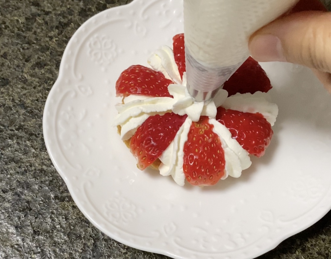 冬日草莓拿破仑
