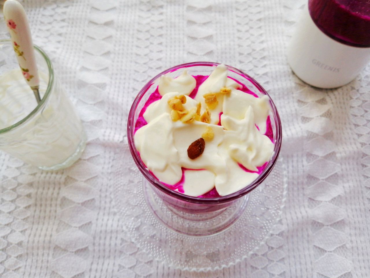 ☃️冬日晨间的小美好火龙果酸奶燕麦杯