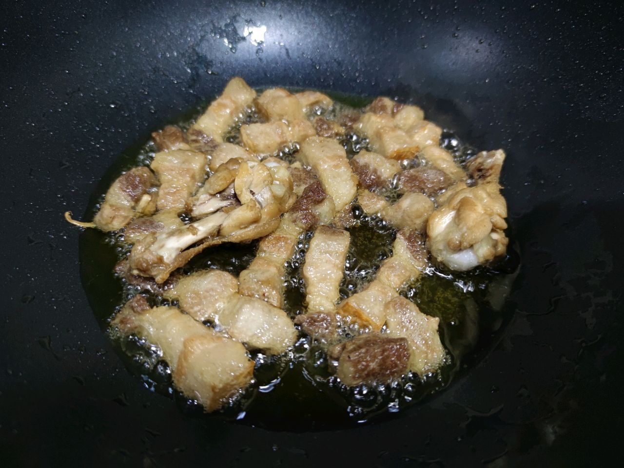 冬日绿豆炖肉汤
