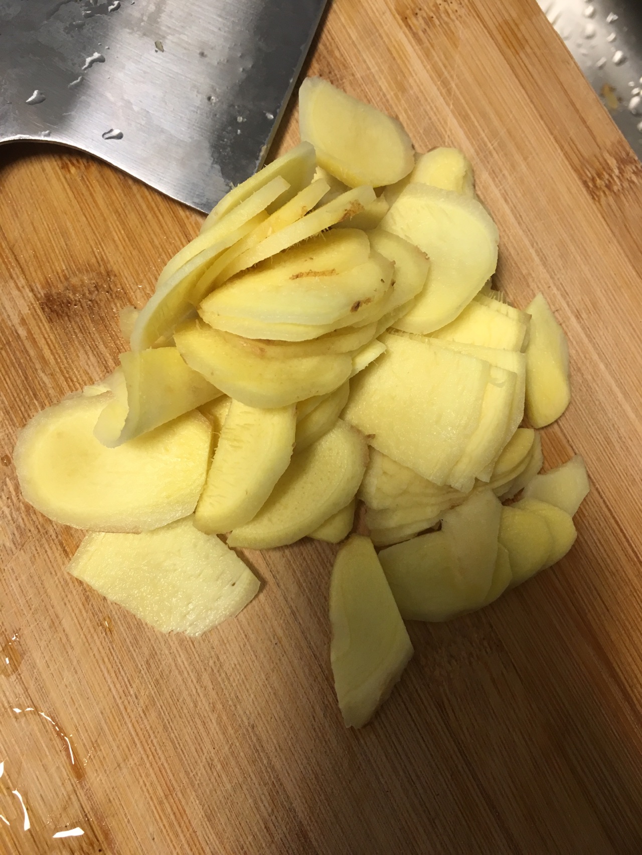 冬日暖宫姜母茶