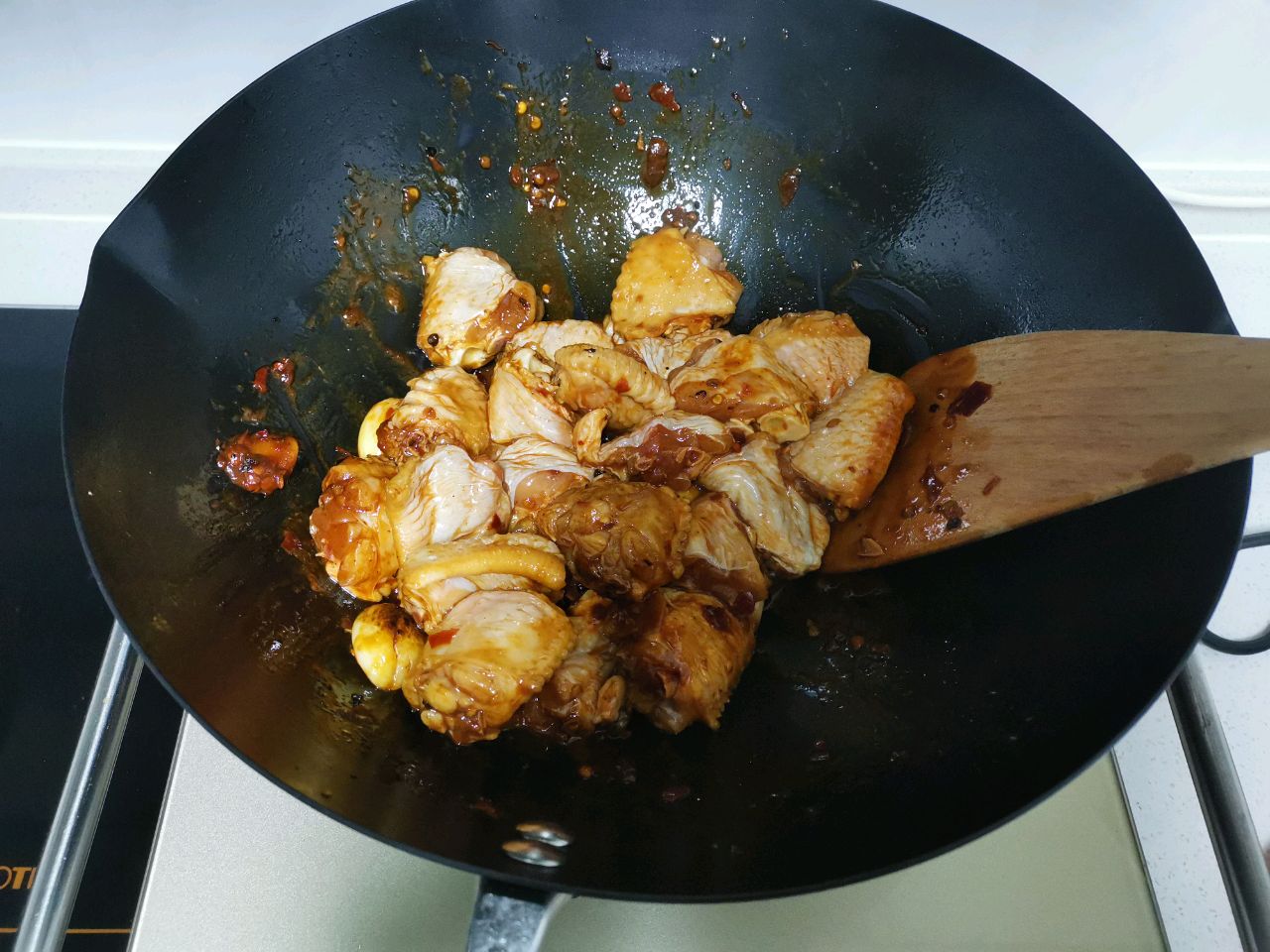 冬日暖身锅 鸡翅煲
