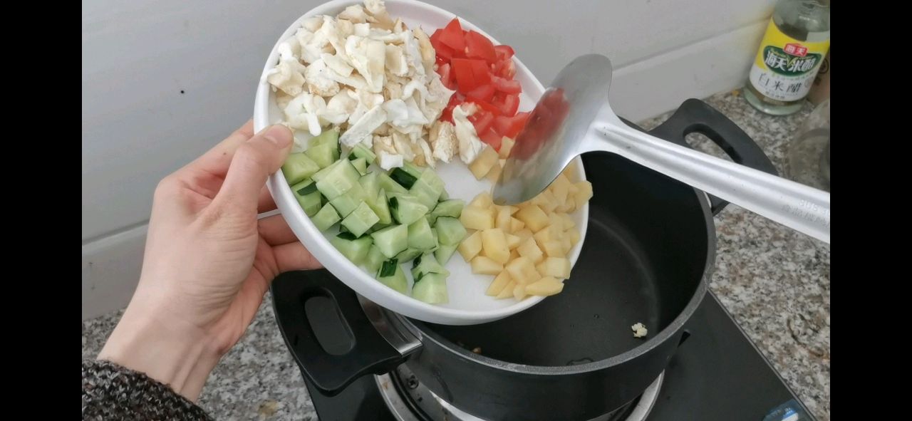 冬日·鲜蔬鸡蛋疙瘩汤