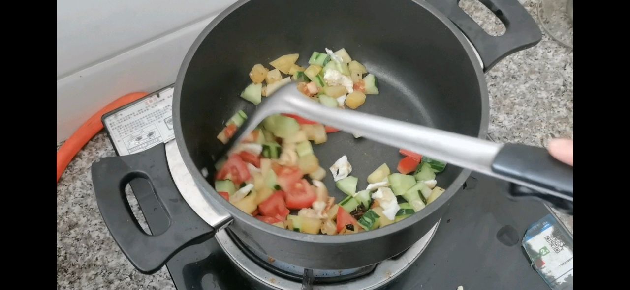 冬日·鲜蔬鸡蛋疙瘩汤