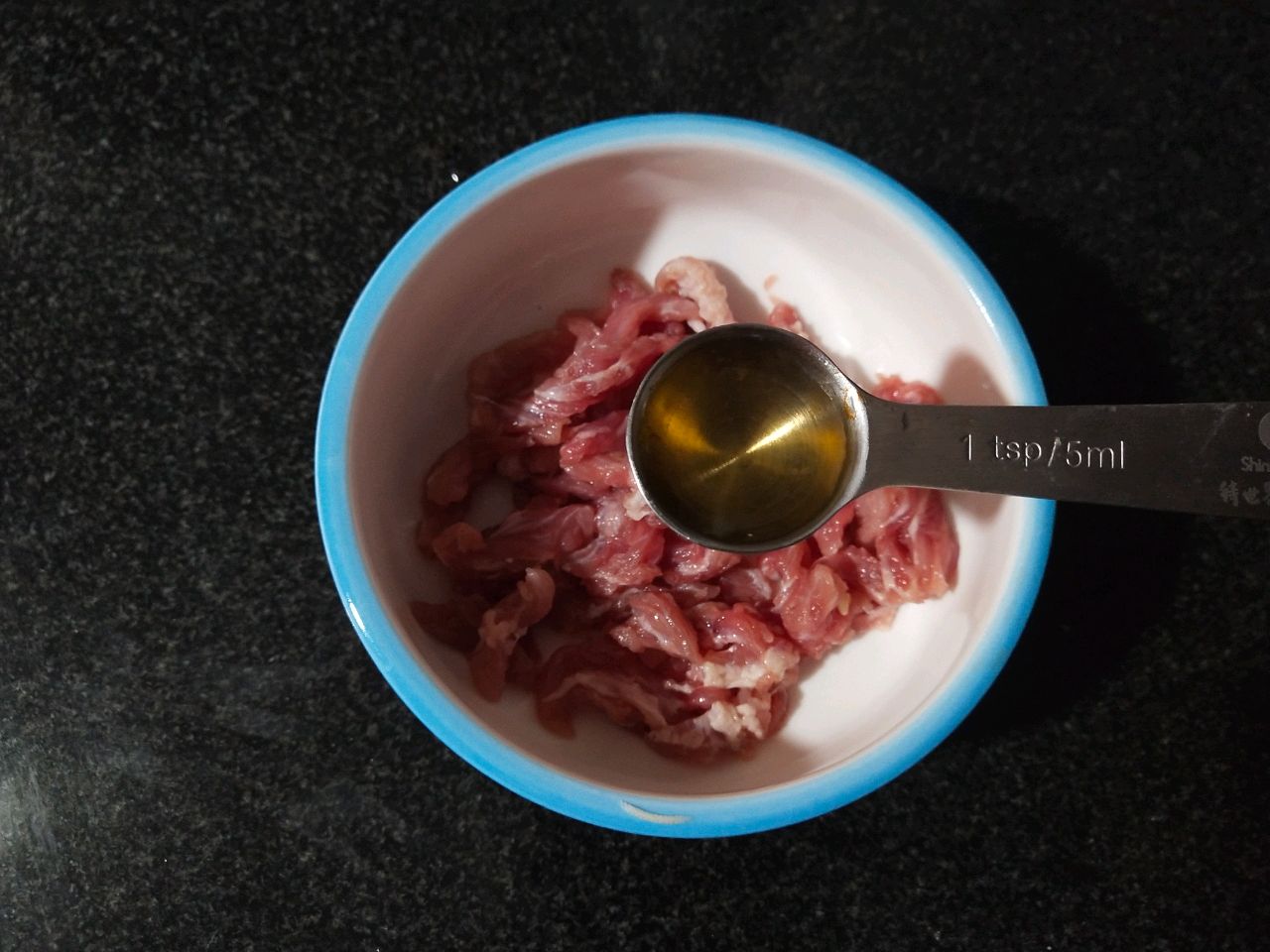 冬笋胡萝卜炒肉丝