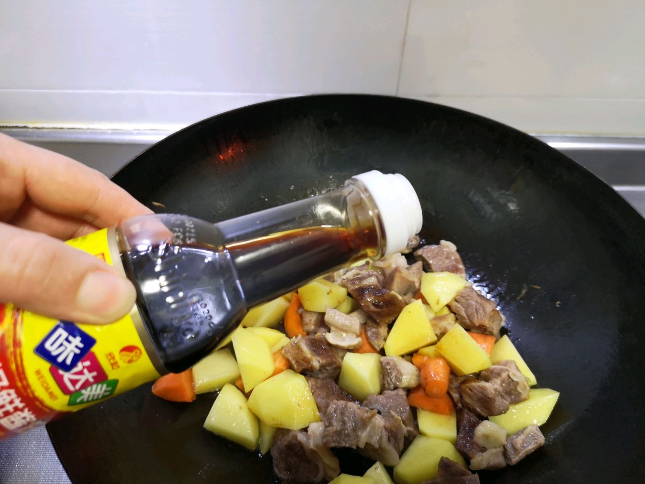 冬天的能量~土豆炖牛肉