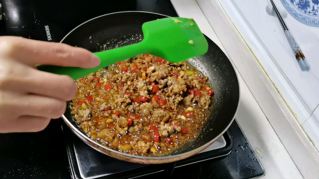 冬天里百吃不厌的豆腐煲