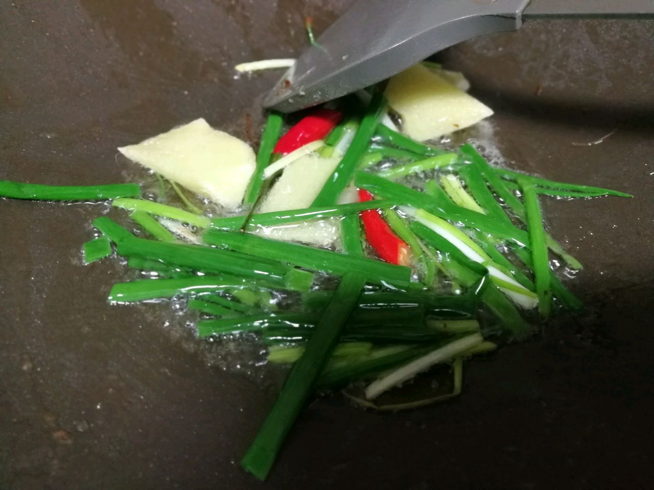 冬阴功海鲜煲