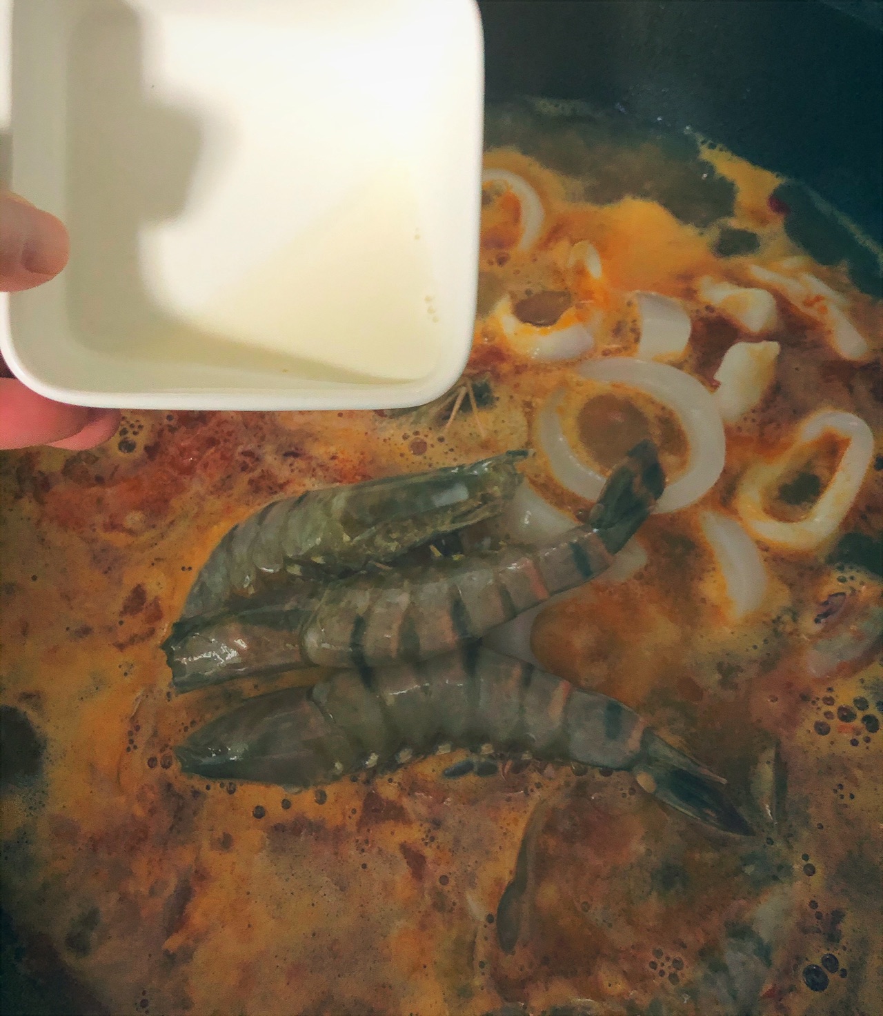 冬阴功海鲜锅