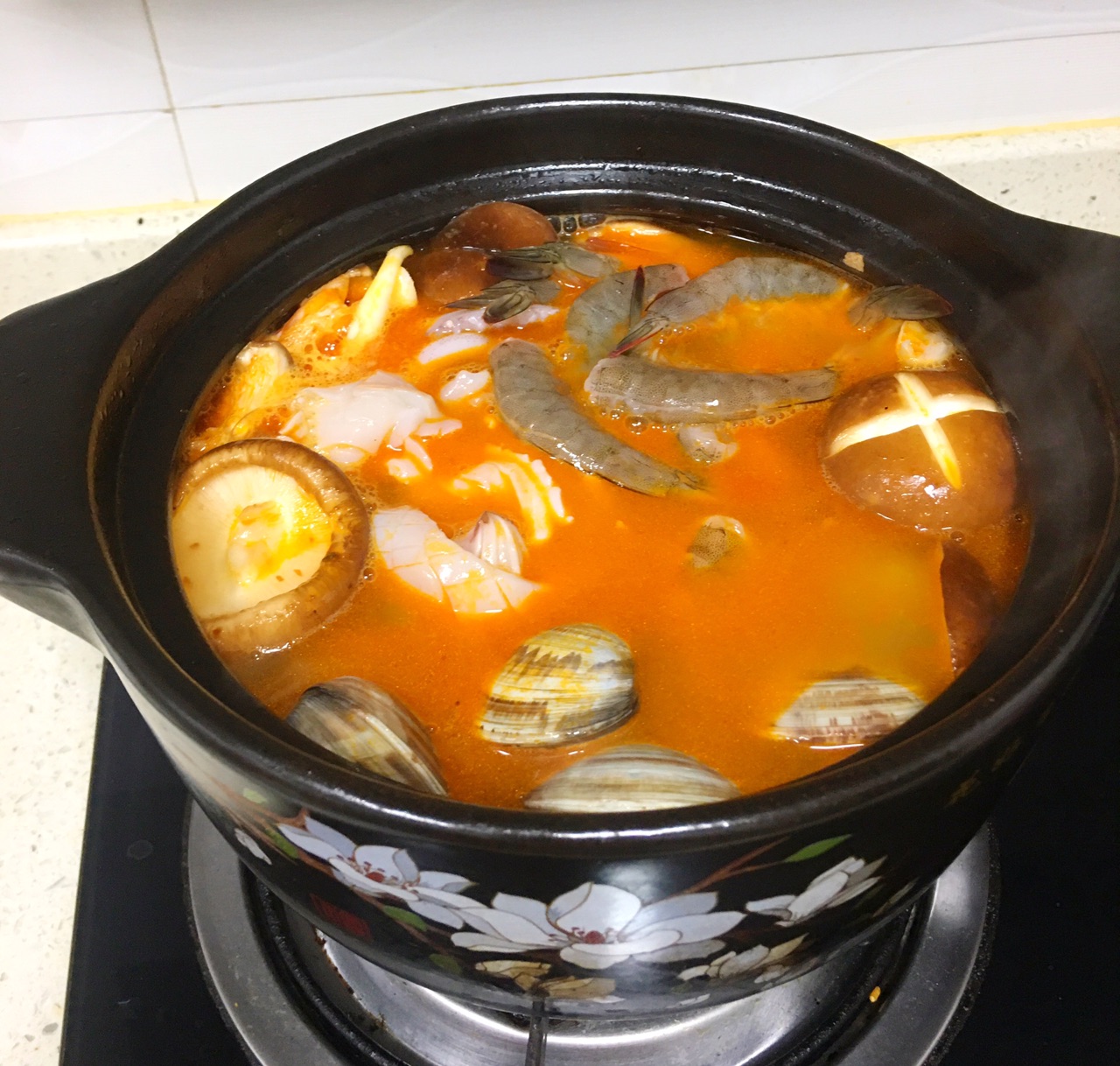 【冬阴功海鲜汤】