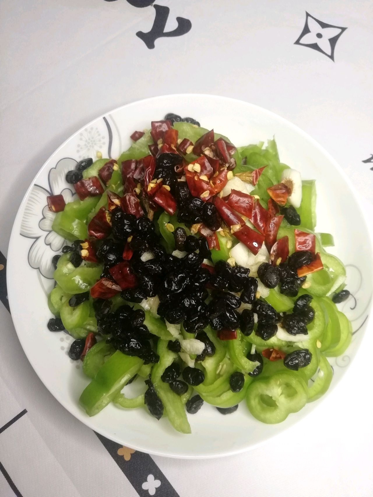 豆豉香炒辣椒圈