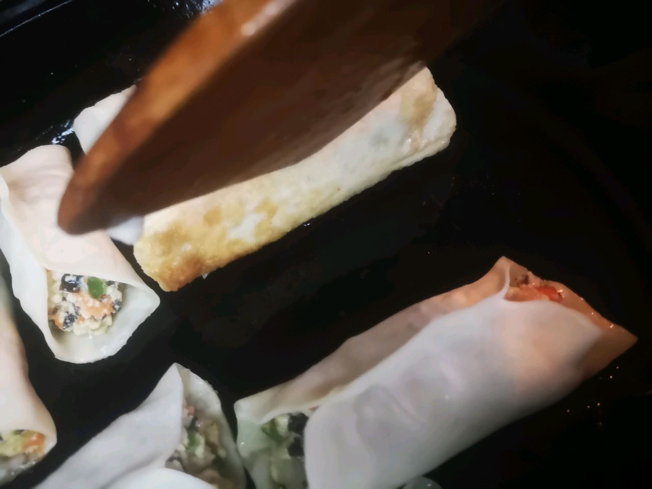 豆腐木耳胡萝卜馅锅贴
