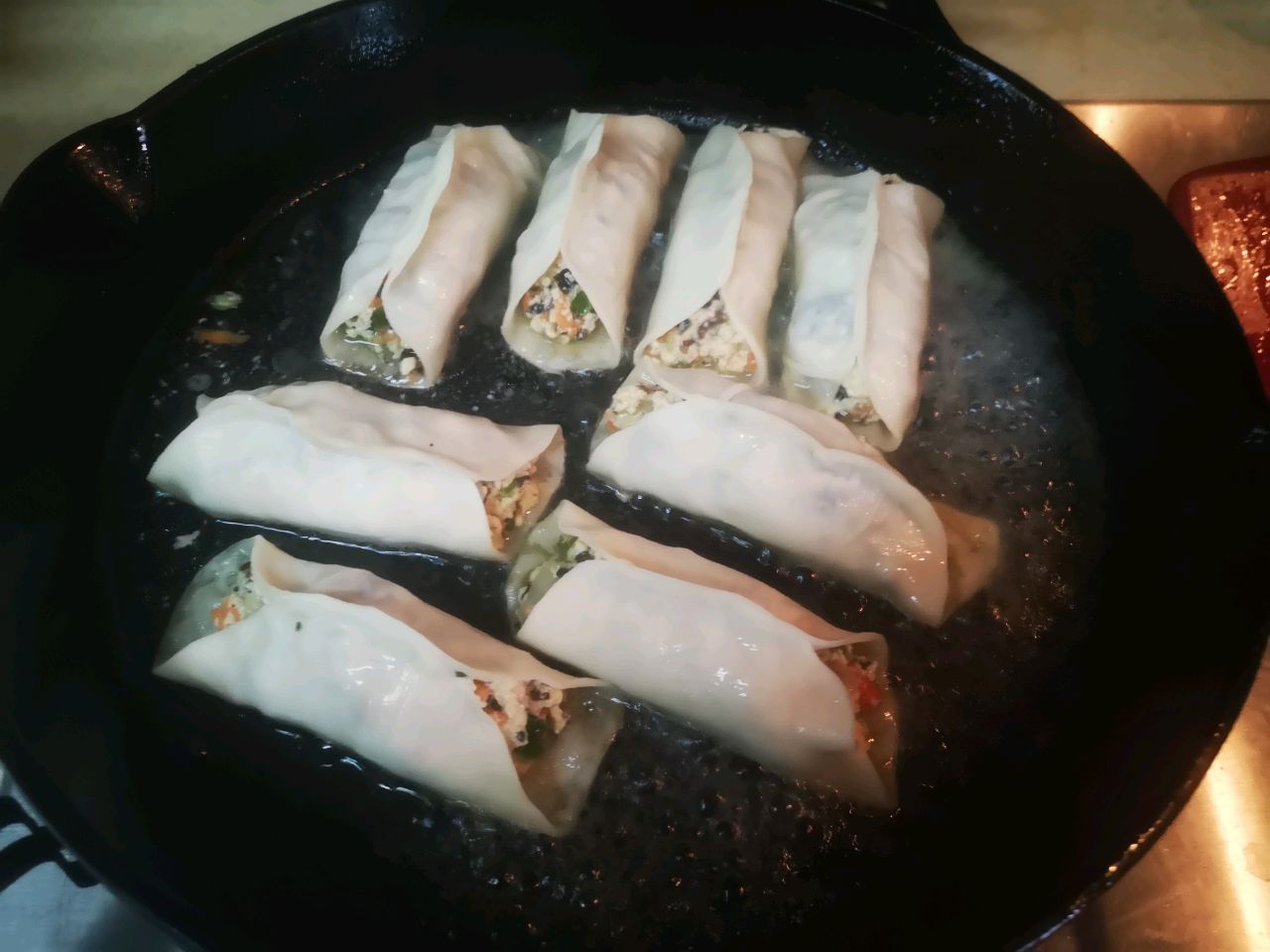 豆腐木耳胡萝卜馅锅贴