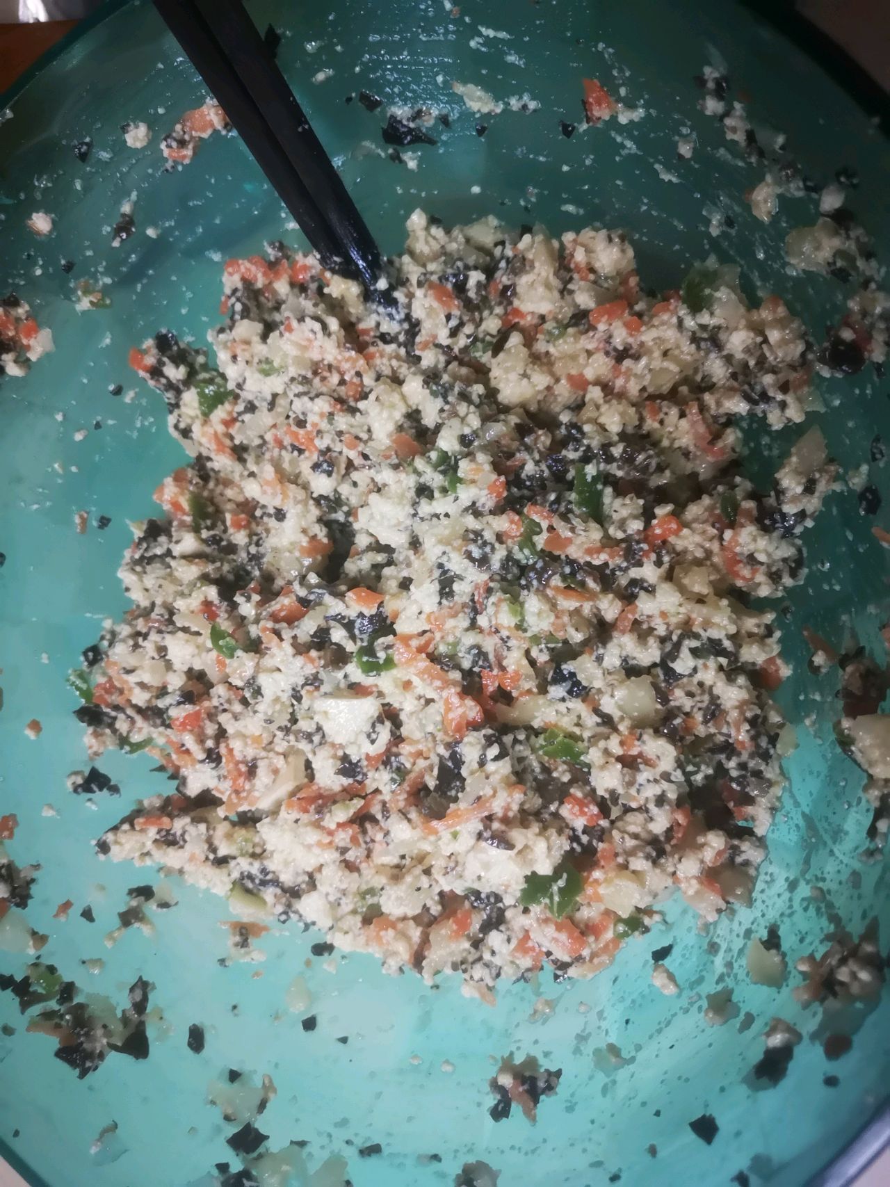 豆腐木耳胡萝卜馅锅贴