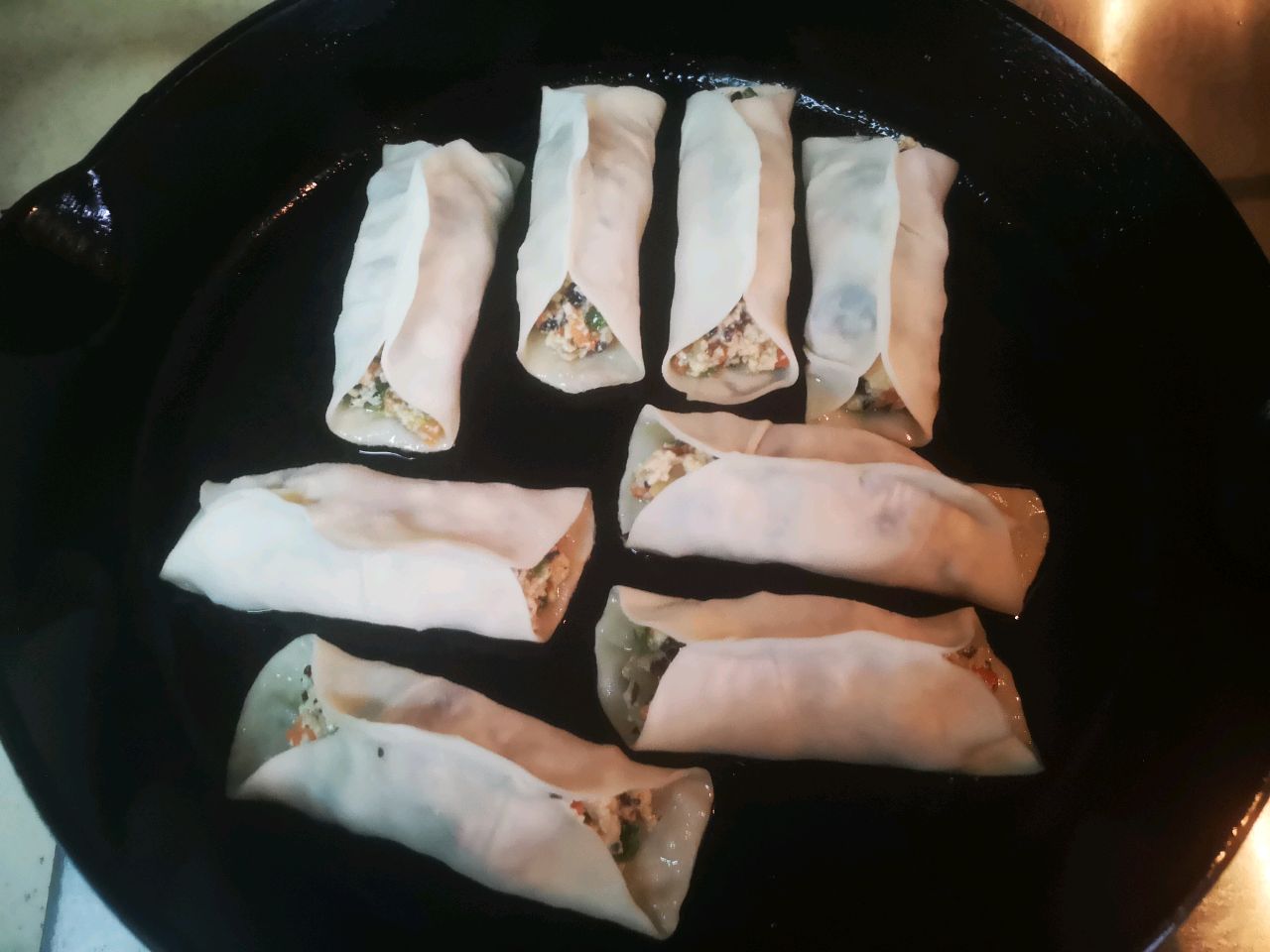 豆腐木耳胡萝卜馅锅贴