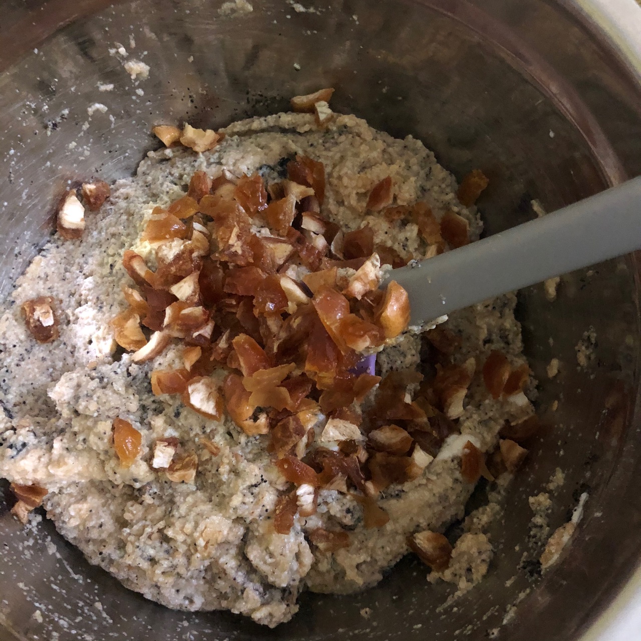 豆腐芝麻红枣蛋糕｜健康烘焙