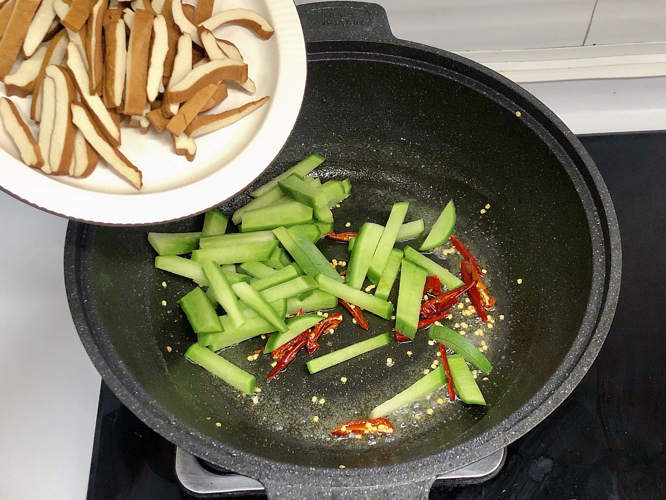 豆干萝卜条