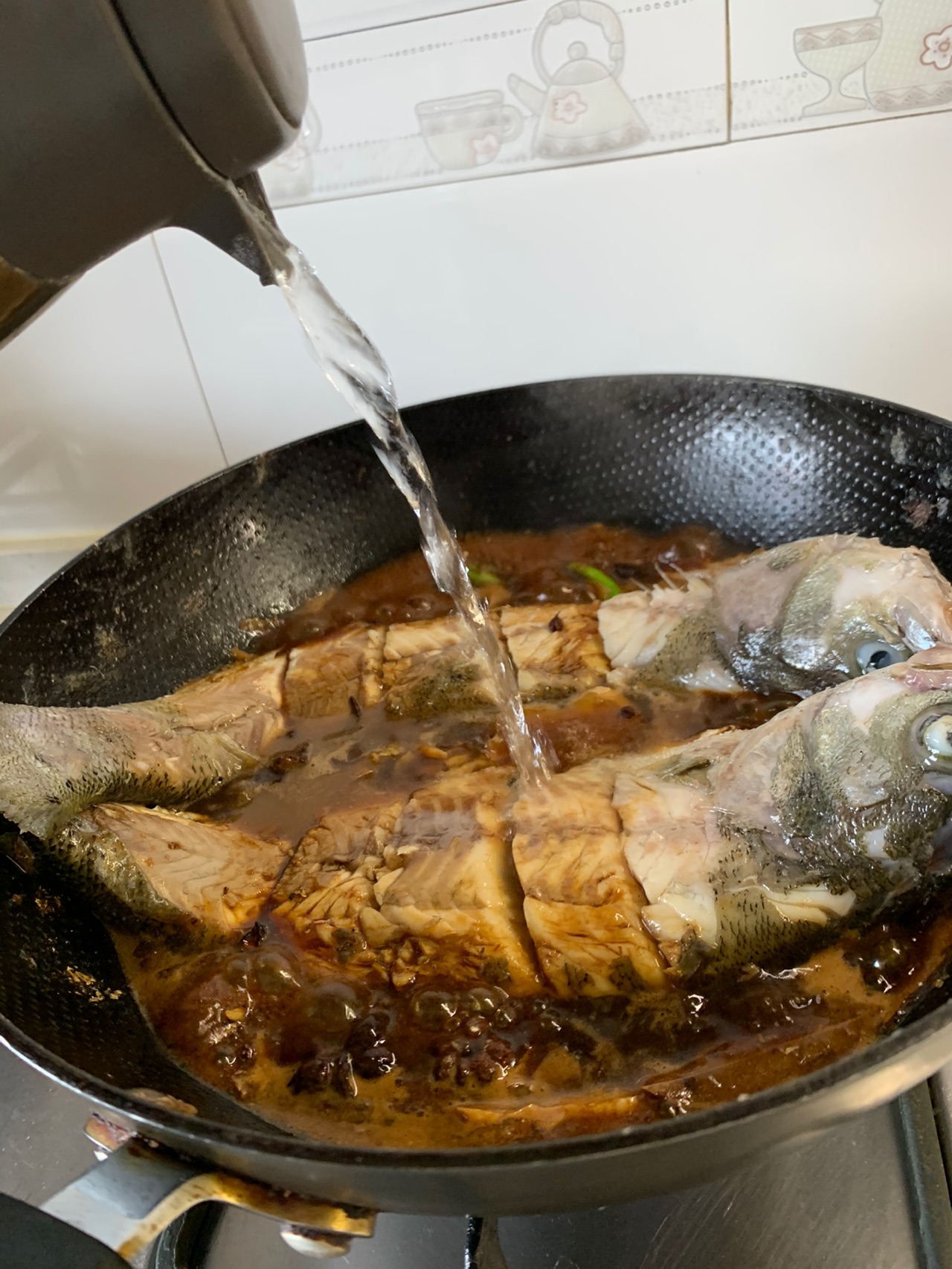 豆花炖鲈鱼